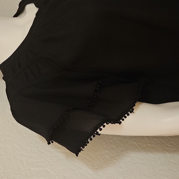 ZAC & RACHEL Black Tiered Short Sleeve Half Button Chiffon Blouse - Picture 5 of 10